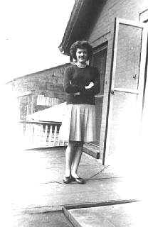 mae dagion goshen ny 1943.jpg